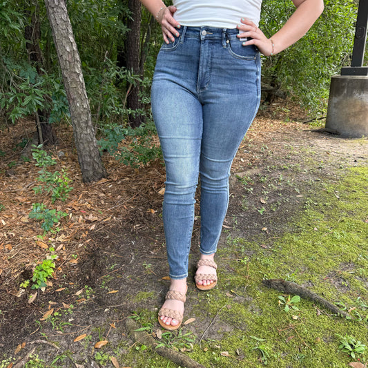 Judy Blue Hi-Rise Denim Jeans