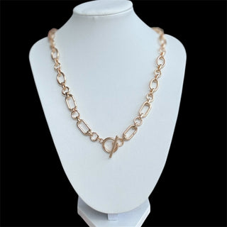 Sasha Toggle Gold Necklace