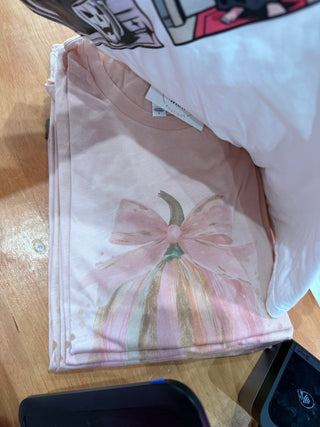 Pretty in Pink Pumpkin {graphic tee}