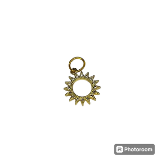 Sunburst Charm: Charm Bar