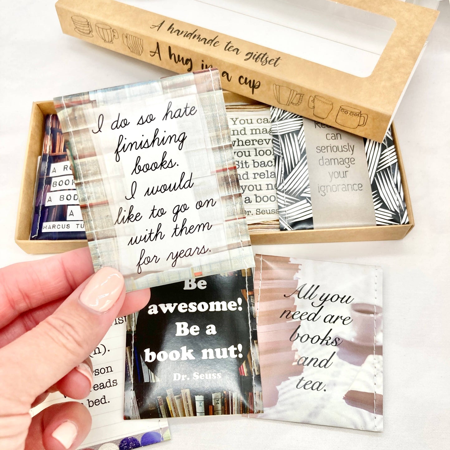 Gifts for Book Lovers: Tea Gift Set for Bookworms